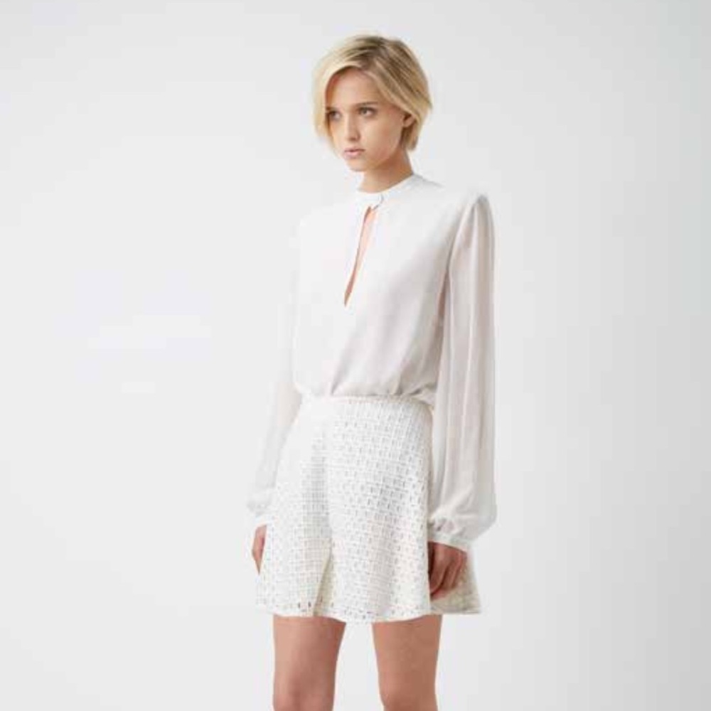 NWT Finders Keepers Ivory Blouse size S - Picture 2 of 2